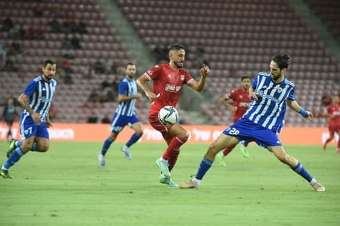 שגיב יחזקאל מול ההגנה הקפריסאית. חלוץ נוסף יגיע לקבוצה? שגיב יחזקאל מול ההגנה הקפריסאית. חלוץ נוסף יגיע לקבוצה?