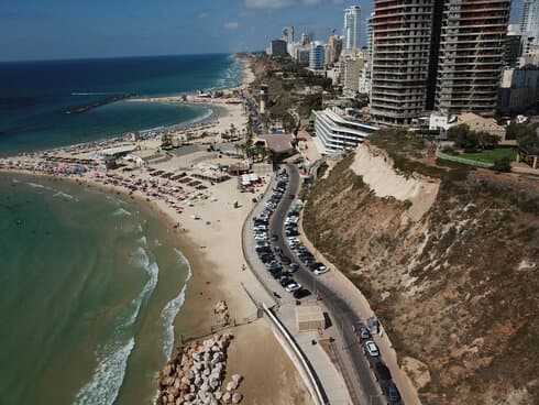 המצוק בנתניה
