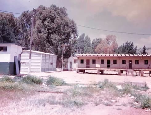 מגורי גדוד 12