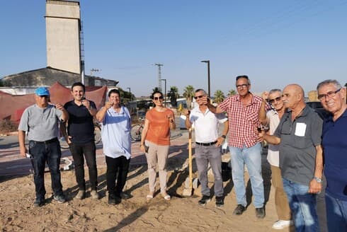 הנהגת עין השלושה מרימה כוסית עם ניר מאיר והדס דניאלי ילין