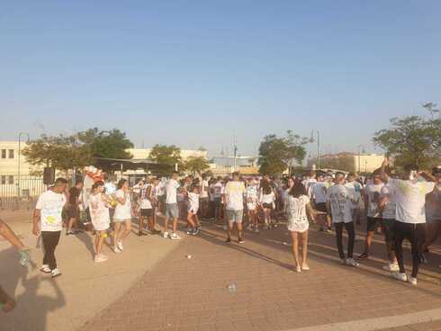  פתיחת הלימודים בתיכון מקיף ז' בשכונת רמות בבאר שבע. חוגגים את החזרה בהפנינג