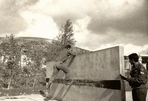  הקיר במסלול המכשולים בסנור, 1973
