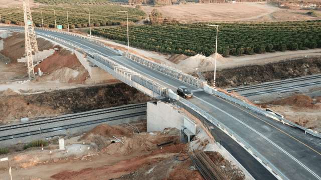 הפרדה מפלסית חדשה ליד חוות רונית