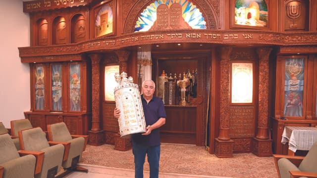  בית הכנסת תפילה לדוד. ראש הוועד שלום בן שלוש