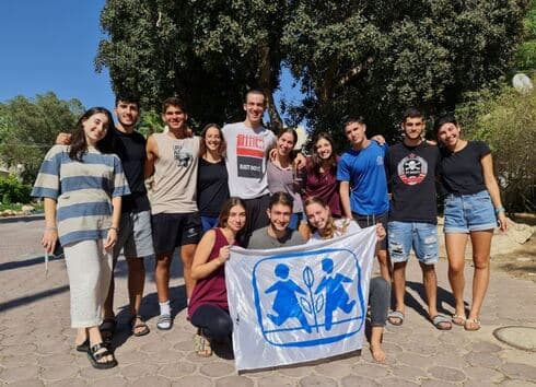 קומונת נרדים (צילום: באדיבות התנועה הקיבוצית) קומונת נרדים