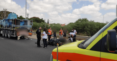 זירת התאונה על כביש 4