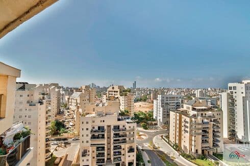 רחוב נעמי שמר, חולון