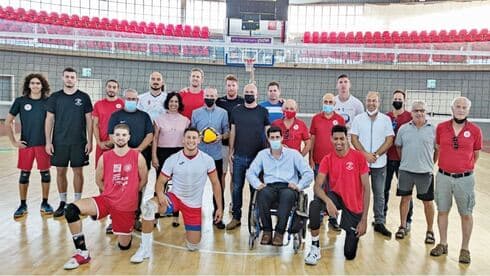 ביקור השר טרופר במגרש הכדורעף של מטה אשר | צילום: אשכול רשויות גליל מערבי