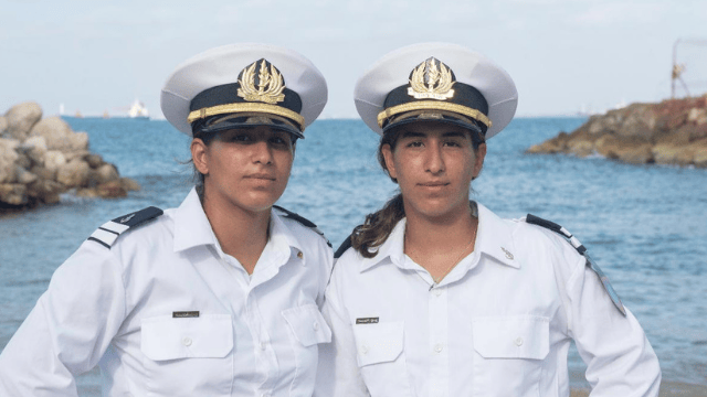 החובלות: סגן לי וסגן שי טנא החובלות: סגן לי וסגן שי טנא