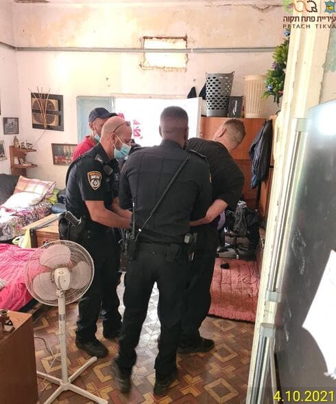 המבנה המסוכן ברחוב רוטשילד 48 פתח תקוה