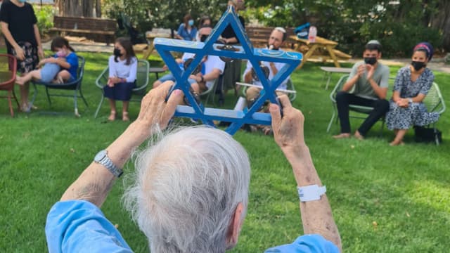 המאושפזים ובני המשפחה באירוע המוסיקלי