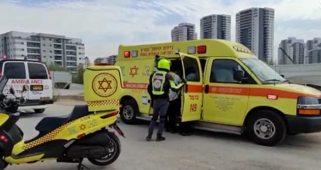 הפצוע פונה לבית החולים רמב"ם
