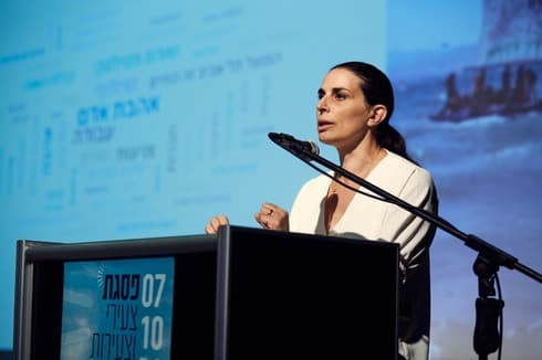 המשנה למזכל התנועה הקיבוצית הדס דניאלי-ילין, בפסגת הצעירים