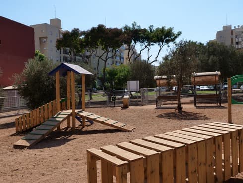 גינות כלבים חדשות בבת ים (צילום: דוברות העירייה) גינות כלבים חדשות בבת ים