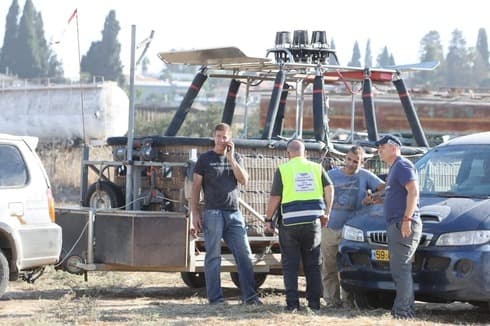 הזירה שבה נחת הכדור הפורח (צילום: גיל נחושתן) הזירה שבה נחת הכדור הפורח