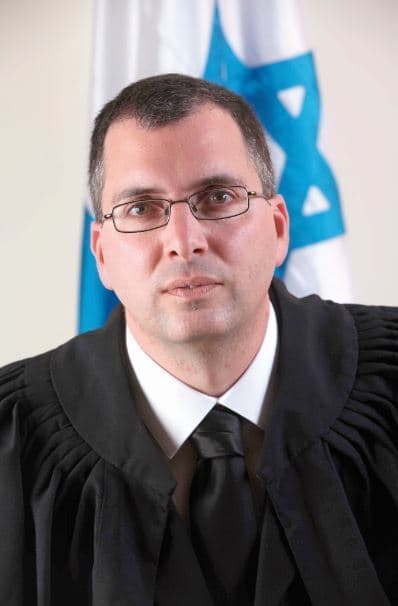 השופט יואב עטר. הדיון הופרע