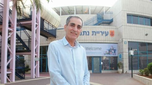 אורגד. "התהיות גוברות"
