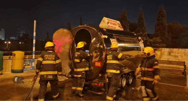 שריפה בפוד טראק