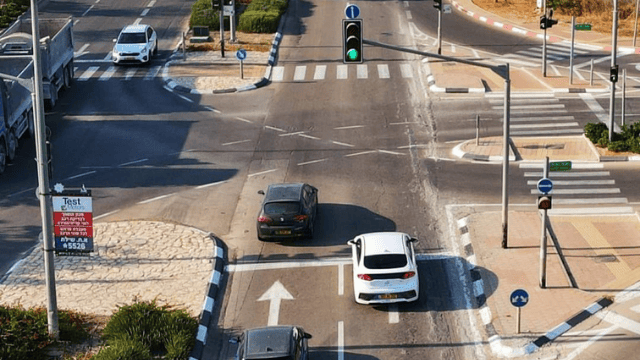 משדרגים את הרמזורים