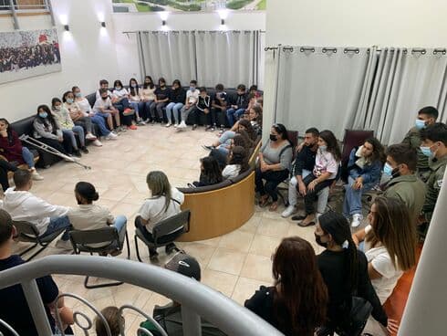 מפגש ההורים ותלמידי שכבה ז'. "תודה רבה על הזכות שהענקתם לנו", אמרו ההורים.