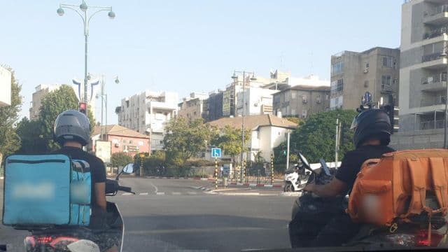 מה יש בארגז?