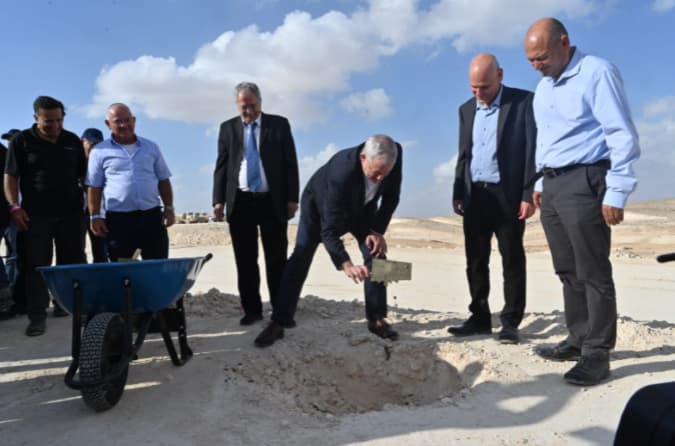 שר הביטחון בני גנץ בטקס הנחת אבן הפינה