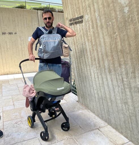 אלירז שדה מגיע לביקור על הסט