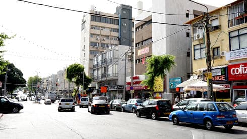 אין חניה ואין פתרון. רחוב סוקולוב