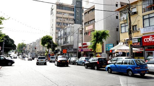 אין חניה ואין פתרון. רחוב סוקולוב