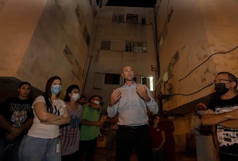 תושבי רחוב הבשן בקרית גת התכנסו השבוע למפגש חירום על רקע צווי הפינוי שהוצאו ל-12 בניינים ישנים בעיר