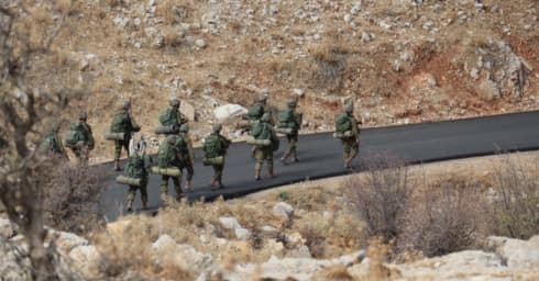 חיילי גדוד 50 צועדים לקראת עוד תמרון בחרמון