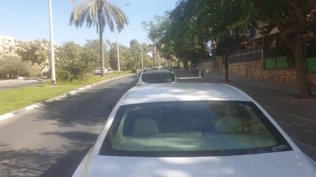 רחוב מצדה. צר מדי