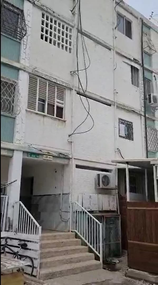 הבניין המסוכן