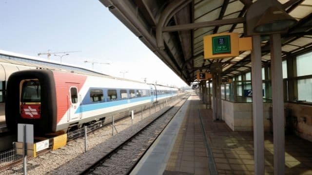 תחנת ראשונים. תיסגר עד להודעה חדשה