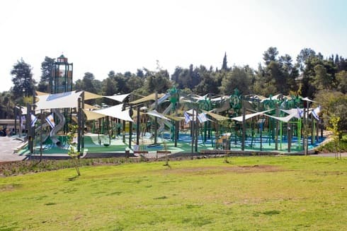 חניכת מתחם גן סאקר