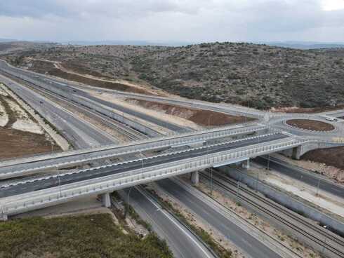 מחלף מרכז עינב