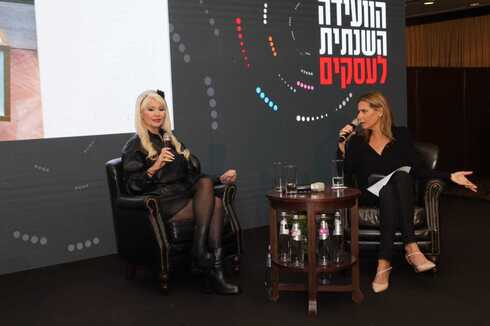 פנינה רוזנבלום בוועידת העסקים של ידיעות תקשורת