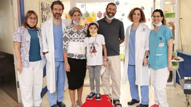 בת ציון והצוות הרפואי