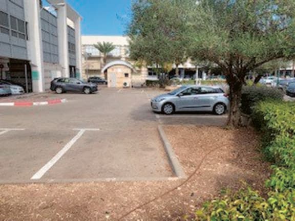 חניונים בקריון נסגרו