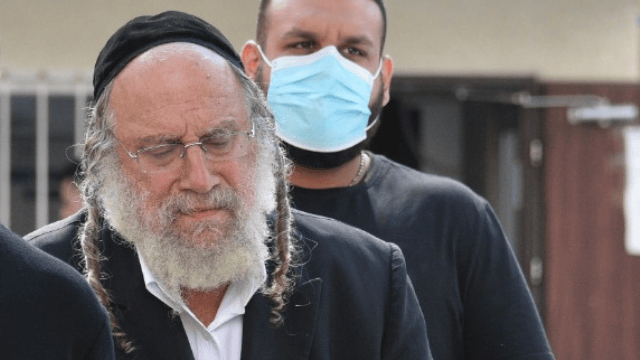 זאבי בדרך לאחת מהארכות המעצר. "מקווה שייצא הצדק לאור" זאבי בדרך לאחת מהארכות המעצר. "מקווה שייצא הצדק לאור"