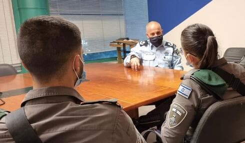 ניצב תורג'מן ושני הלוחמים (צילום: דוברות המשטרה) ניצב תורג'מן ושני הלוחמים