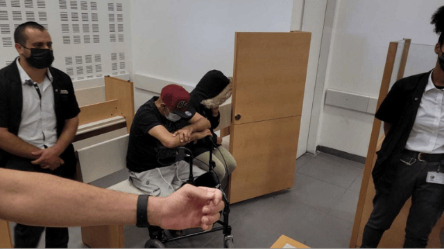 כרמל מעודה בבית המשפט