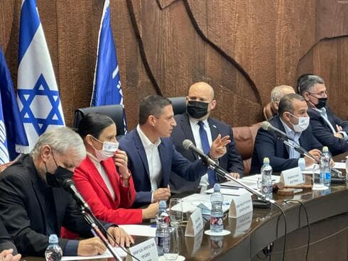 ראש הממשלה והשרים בפגישה היום