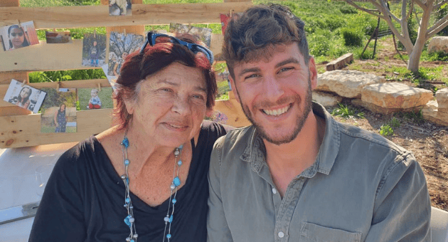 נעמה זוטא עם נכדה ינאי רימון ז"ל. "היתה תקווה בהתחלה" נעמה זוטא עם נכדה ינאי רימון ז"ל. "היתה תקווה בהתחלה"
