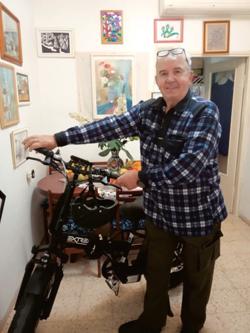 "מתנייד איתם לכל מקום". דולגן והאופניים החדשים "מתנייד איתם לכל מקום". דולגן והאופניים החדשים