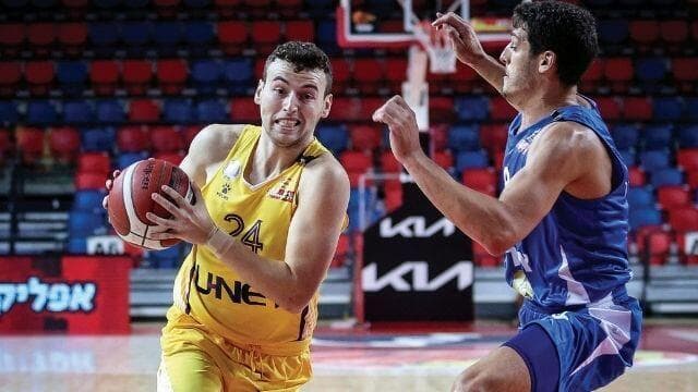 אלבר נגד אילת בגביע ווינר. "ההגנה נתנה ביטחון להתקפה"