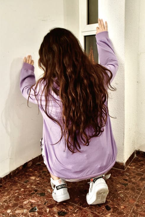 "חשבתי שאני חזקה, שלא אושפע ממעשה מטומטם אחד, אבל זה כן משפיע". הנערה המלוננת (צילום: נחום סגל) "חשבתי שאני חזקה, שלא אושפע ממעשה מטומטם אחד, אבל זה כן משפיע". הנערה המלוננת