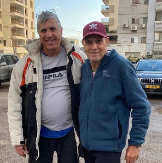 סא"ל במיל' דוד יונה (מימין) וסא"ל במיל' איציק שמחוני