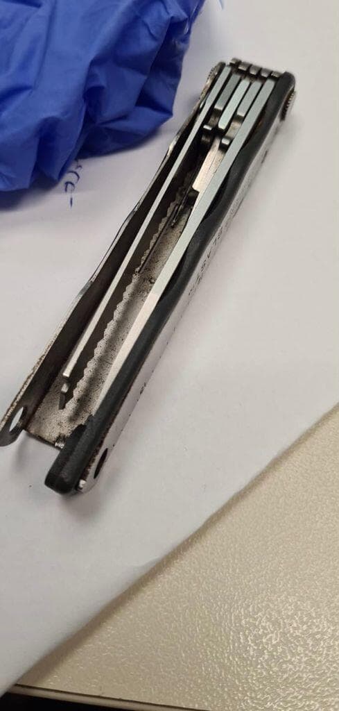 הסכין שנתפסה ברשות הקטין