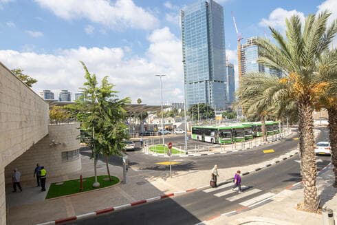 אוטובוסים בפתח תקוה אוטובוסים בפתח תקוה